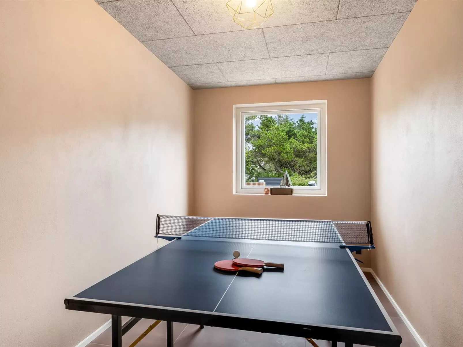 "Øthger" - 1.3km from the sea-Dedans