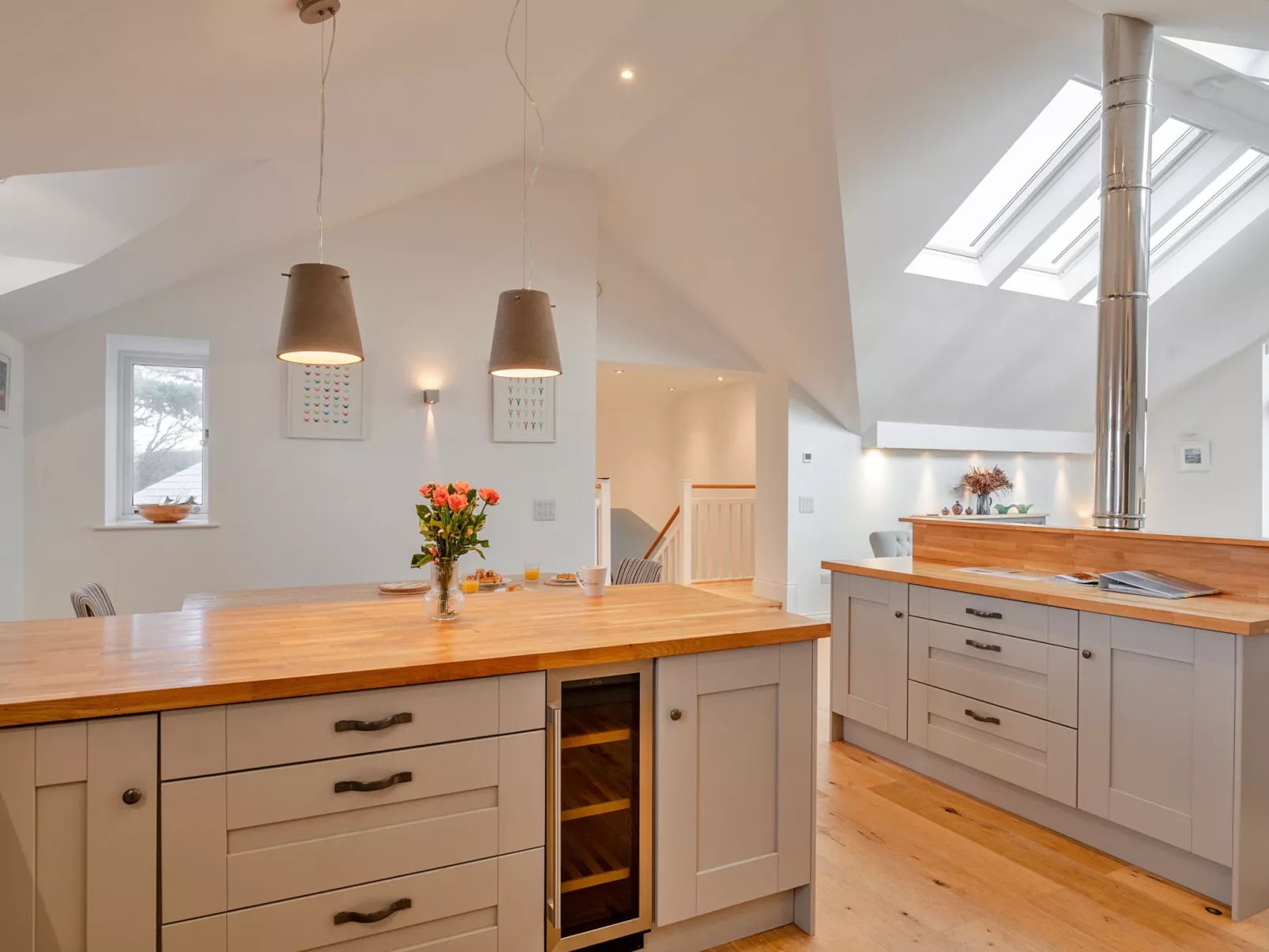 Dingles Cottage-Drinnen