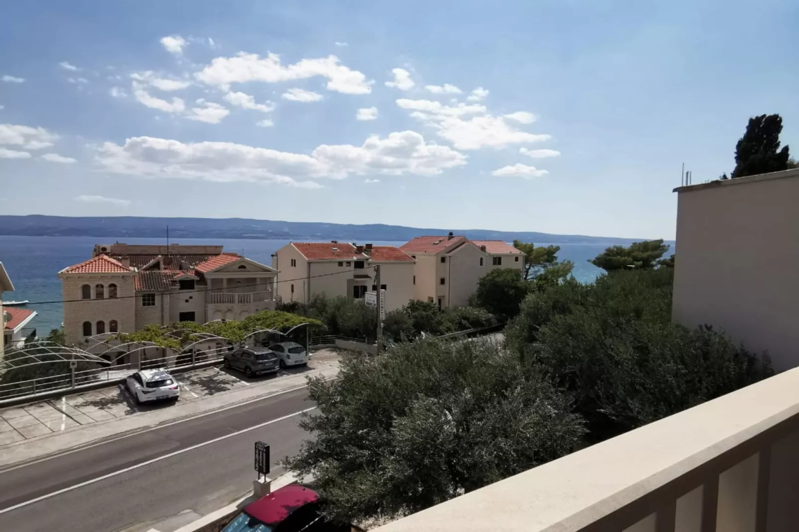 Three Bedroom Apartment with Terrace and  Sea View-Terrace