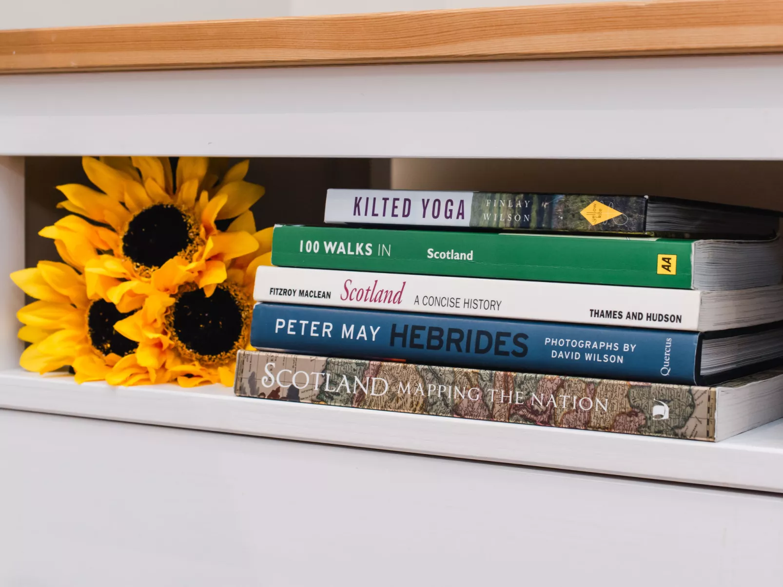 Wayside Bothy-Outside