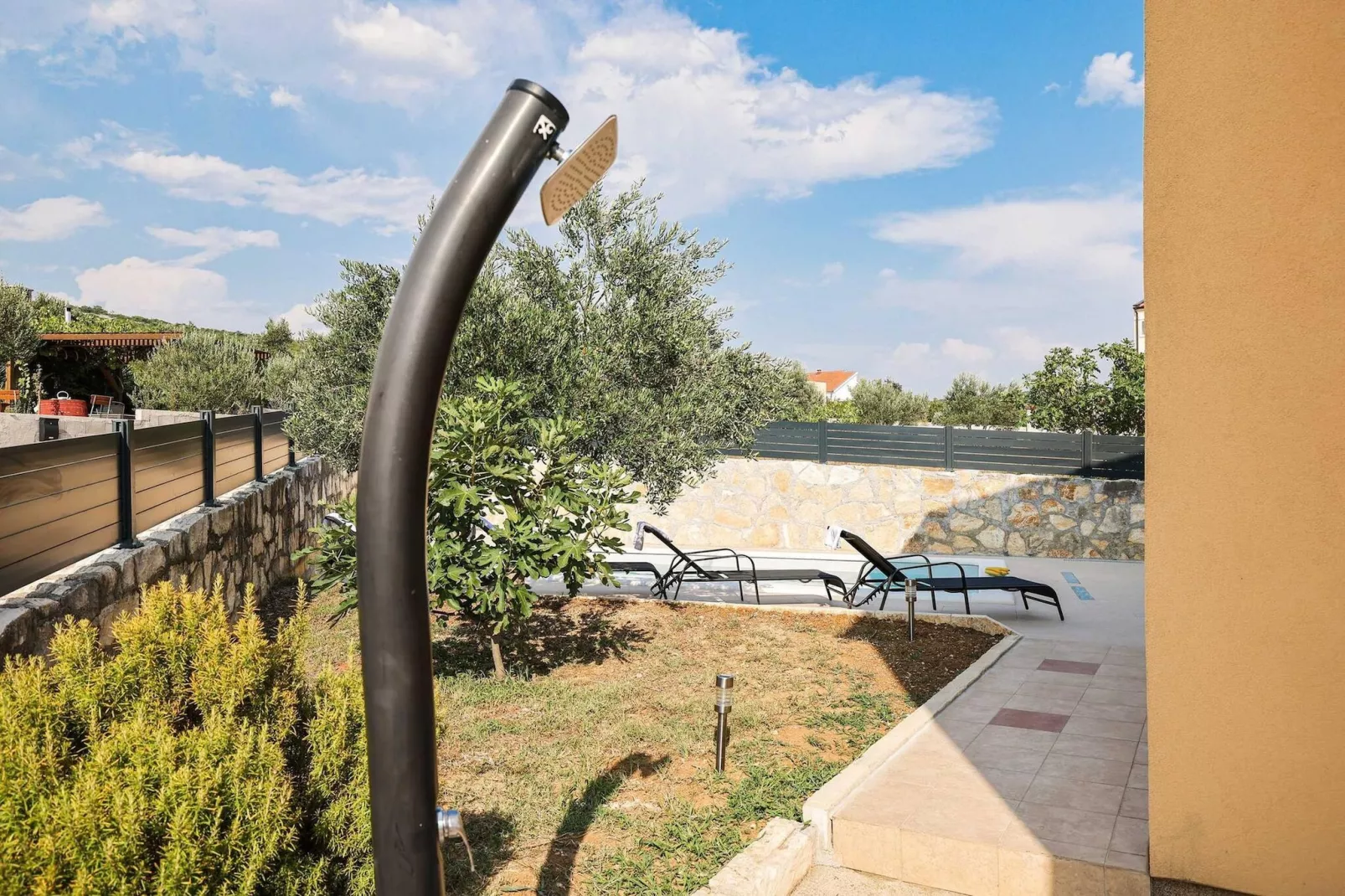 Holiday home Nekic-Garten Sommer