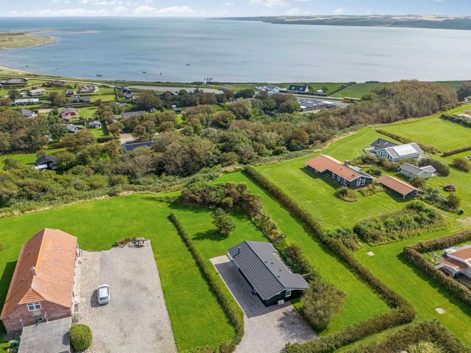 "Tanna" - 330m to the fjord-Outside