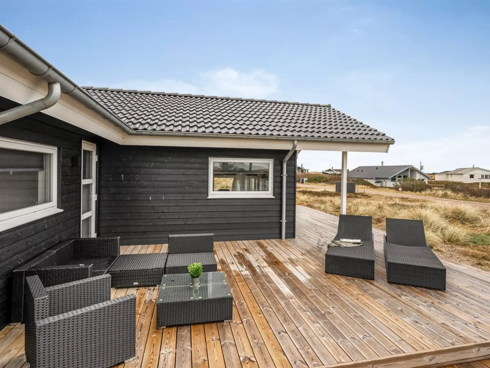 "Tola" - 450m from the sea-Draußen