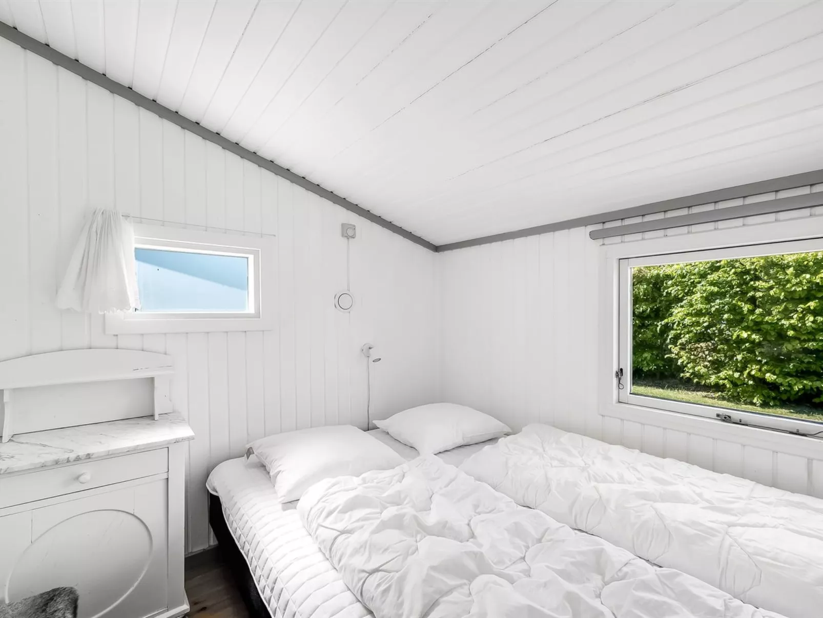 "Raisa" - 200m to the fjord-Inside