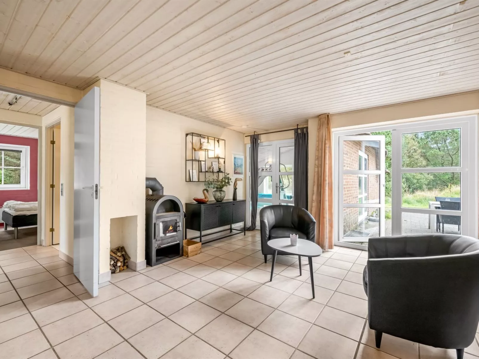 "Hedi" - 900m from the sea-Inside