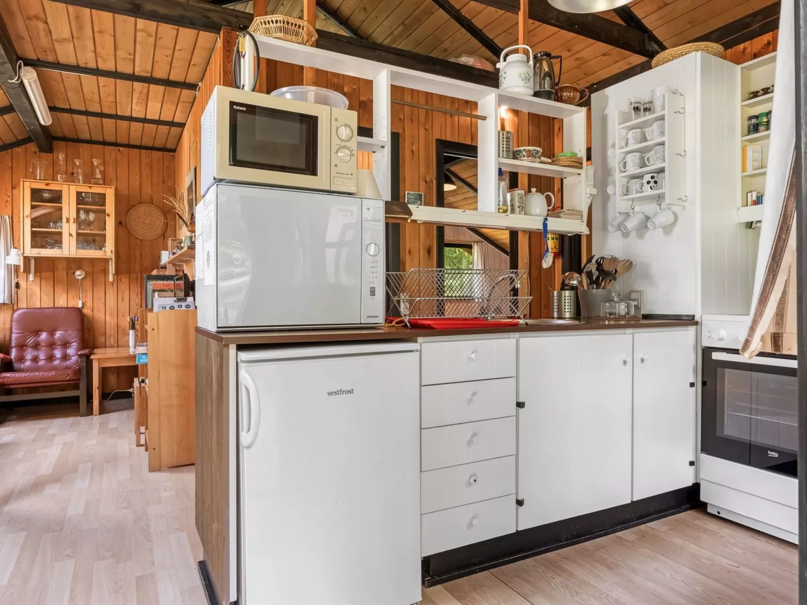 "Elfrieda" - 1.6km from the sea-Dedans