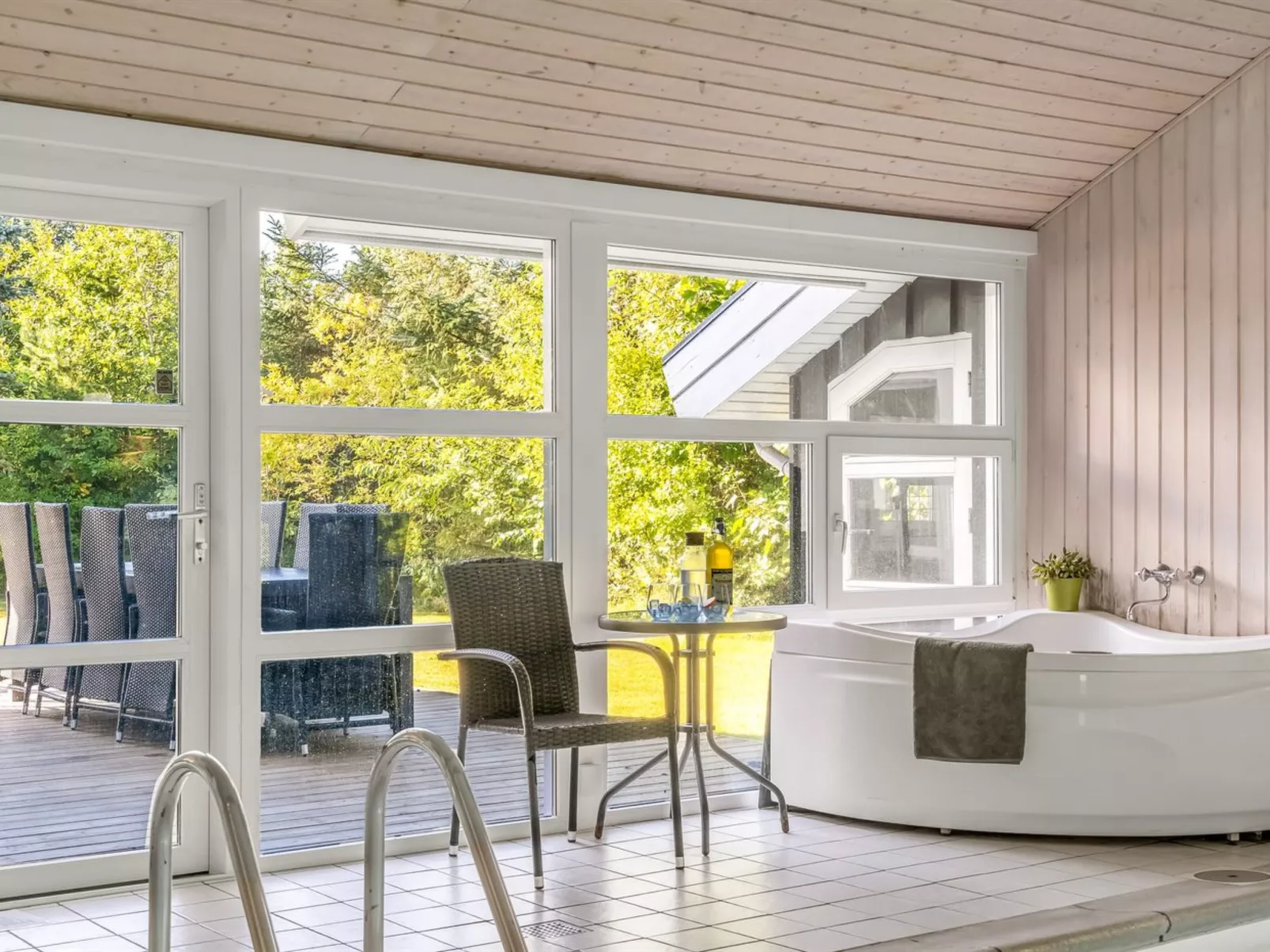 "Mechthild" - 2.7km from the sea-Drinnen