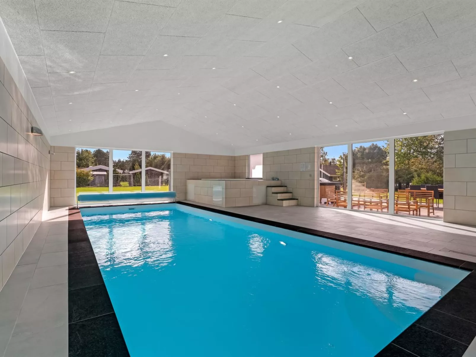 "Rajna" - 250m from the sea-Outside