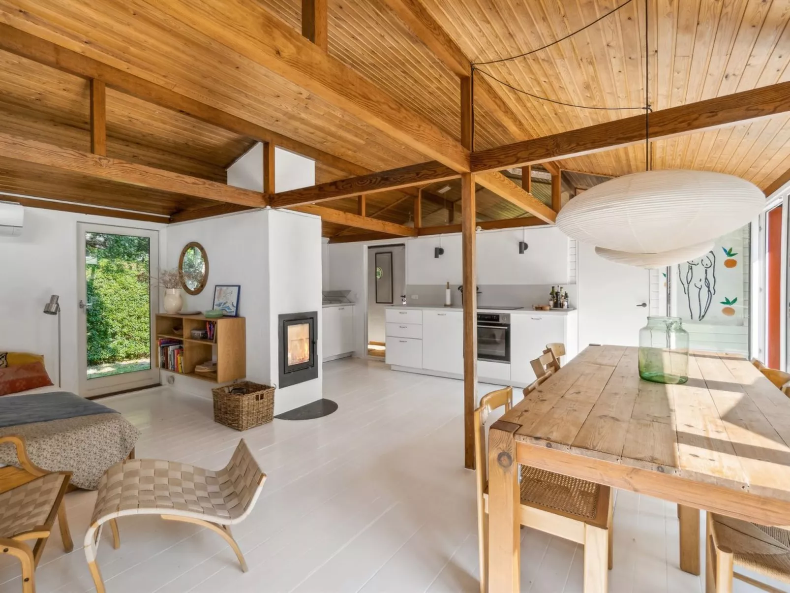 "Lauri" - 2.3km from the sea-Inside