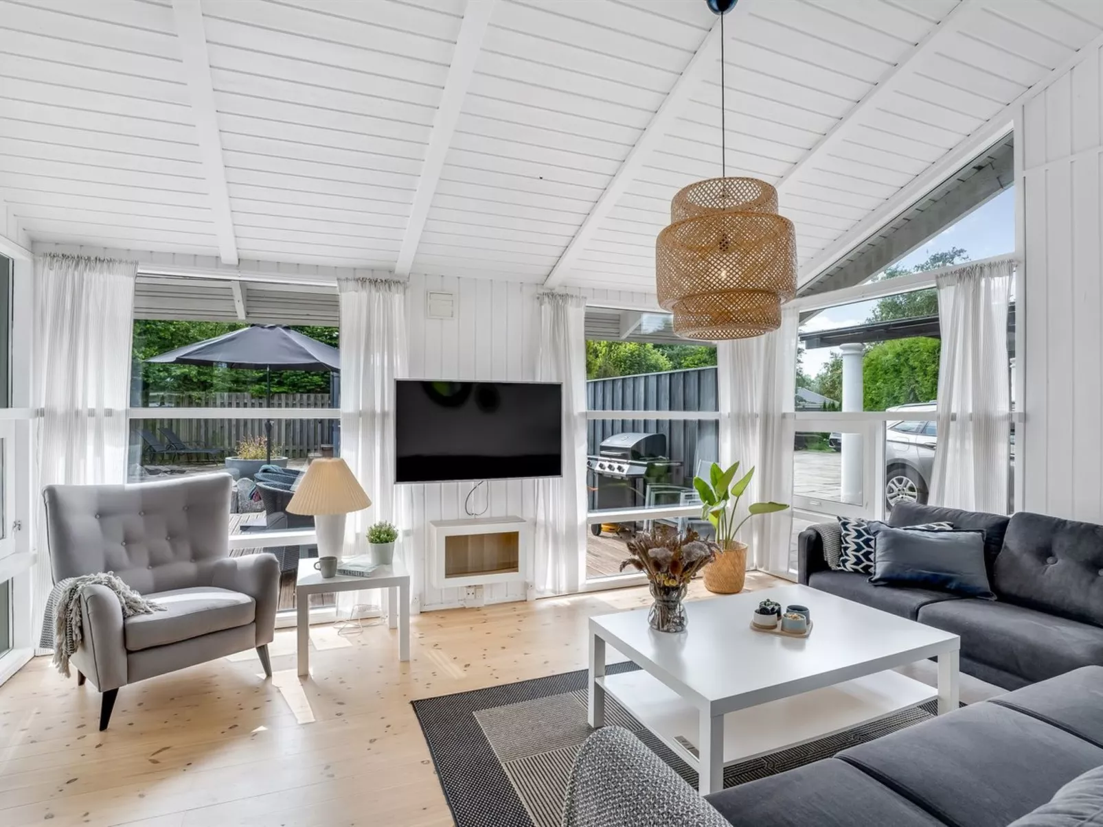 "Ellie" - 700m from the sea-Inside