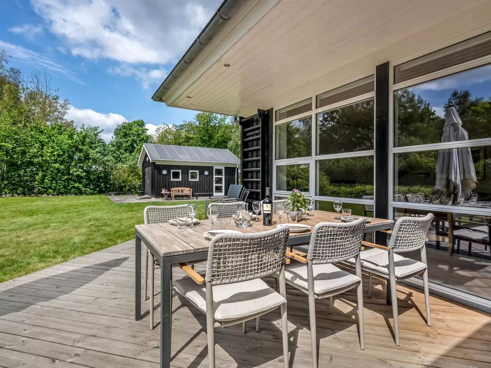 "Jyrki" - 100m from the sea-Dehors