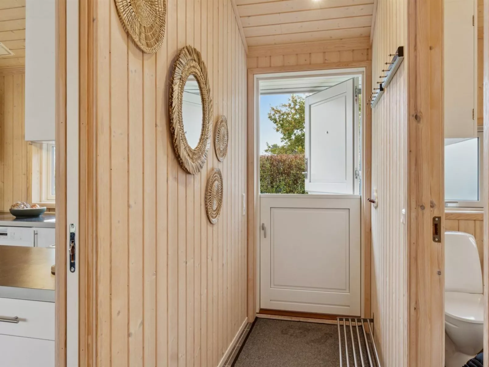 "Hawarth" - 275m from the sea-Dedans