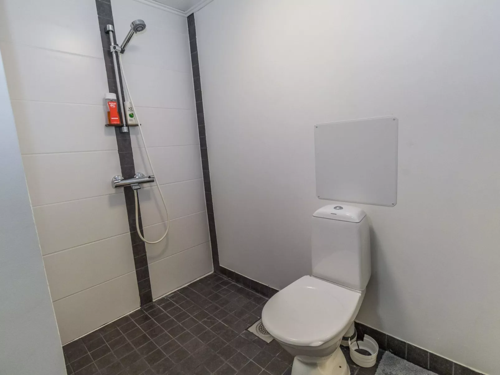 Perälän pirtti-Inside