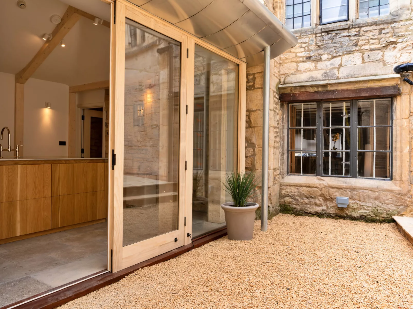 ARC Painswick-Outside