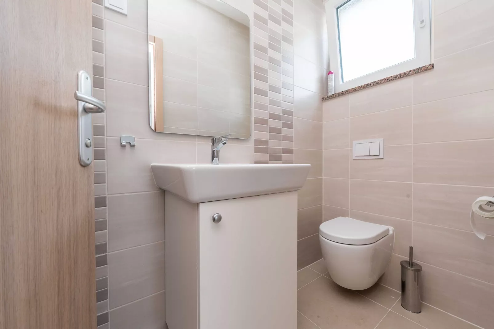 Luxury Escape with Swimming Pool & Modern Design -Deluxe Four Bedroom Villa with Private Pool ( Villa 4)-Bathroom