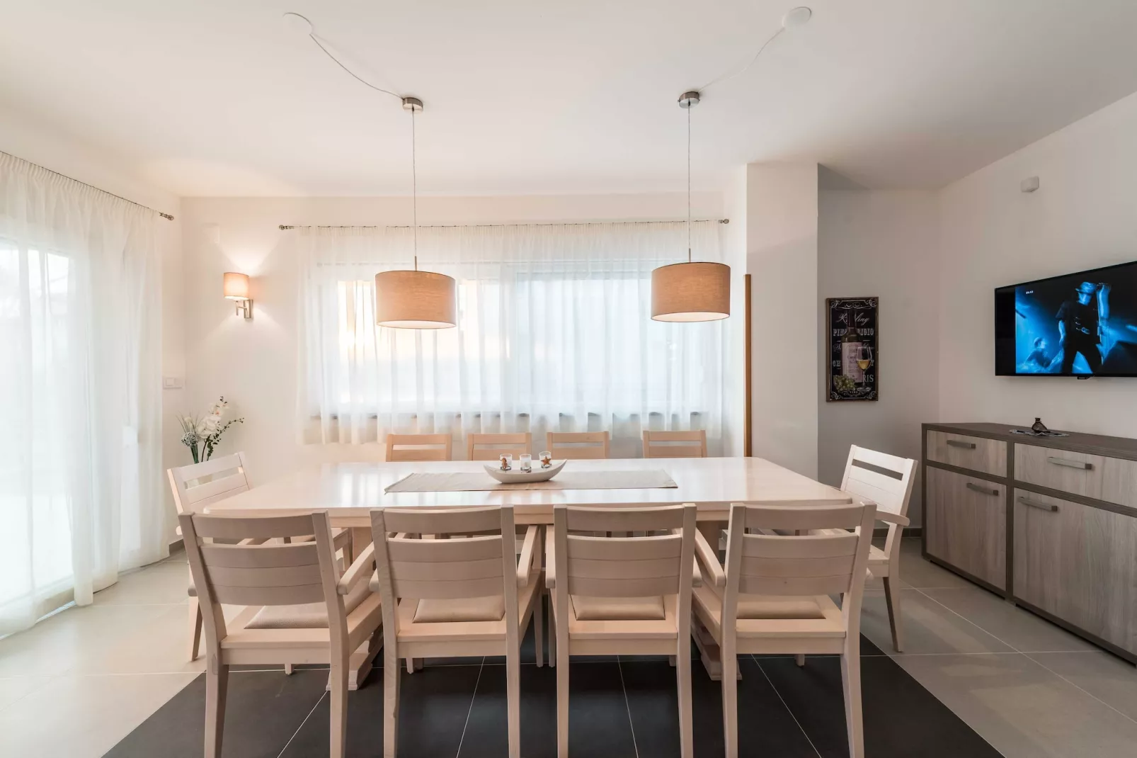 Luxury Escape with Swimming Pool & Modern Design - Deluxe Four Bedroom Villa with Sea View and Private Pool (Villa 5)-Intérieur