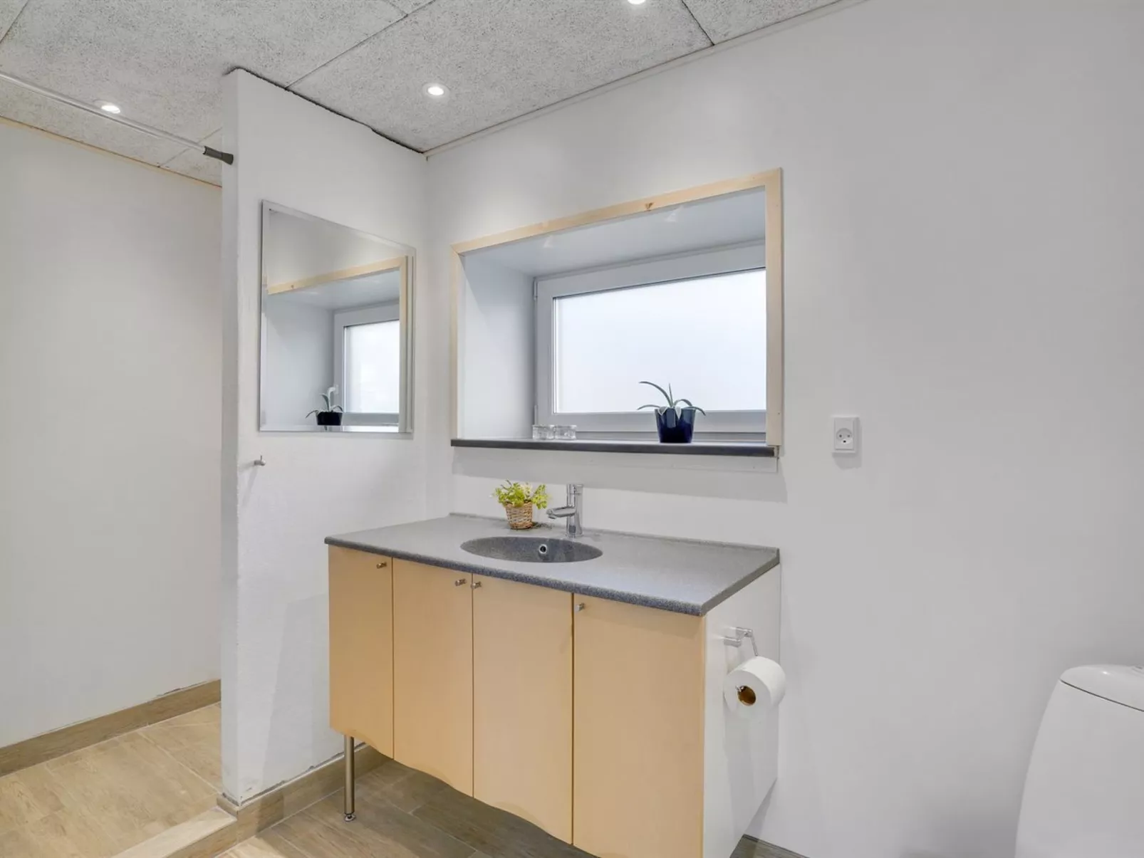 "Markhild" - 300m to the fjord-Drinnen