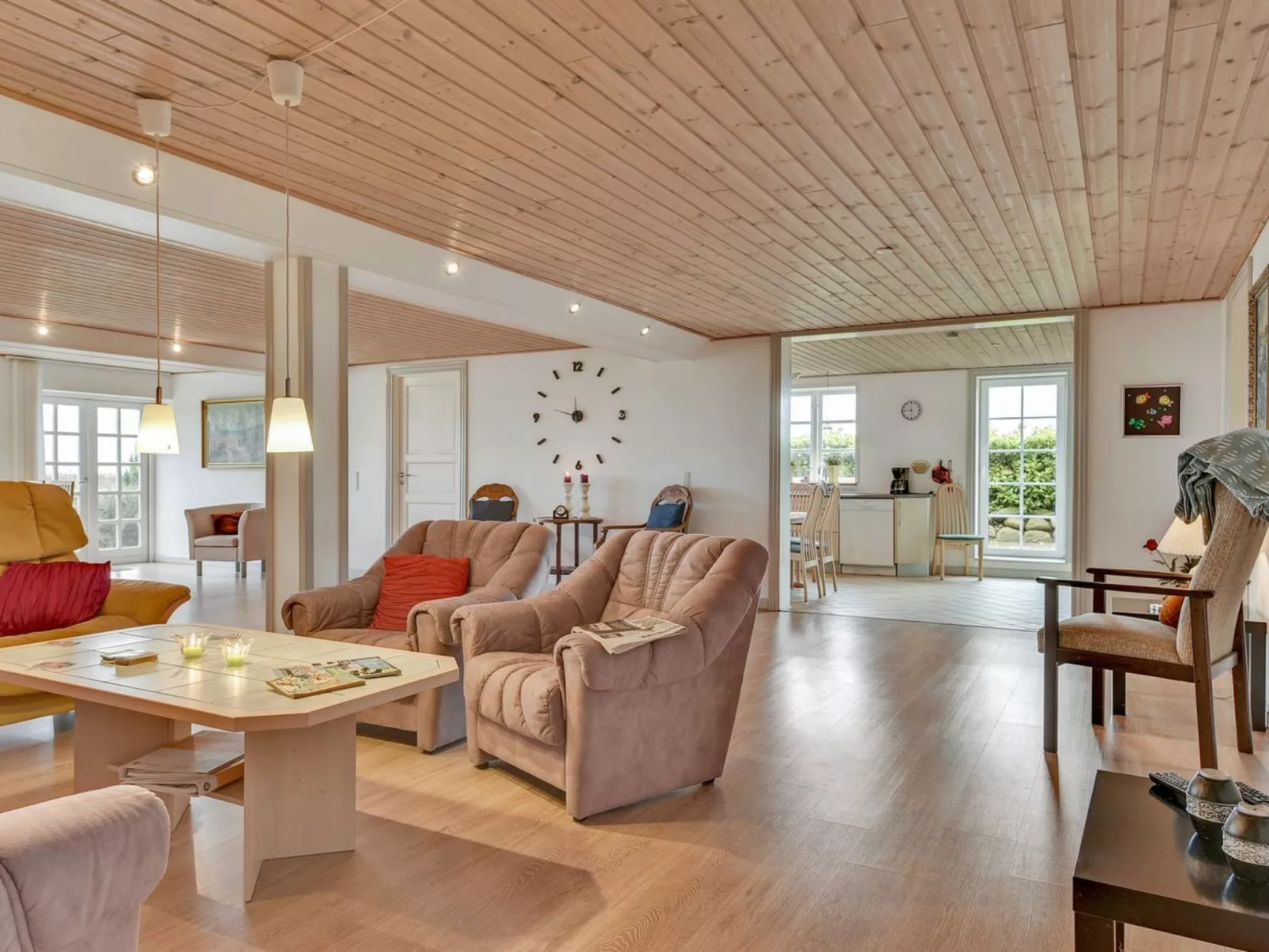 "Joran" - 120m from the sea-Drinnen