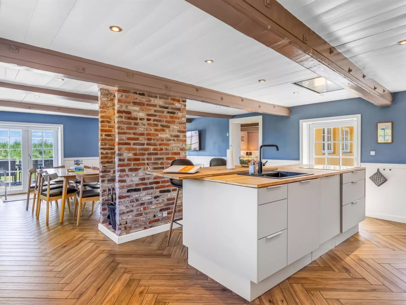 "Narvik" - 4.5km from the sea-Dedans