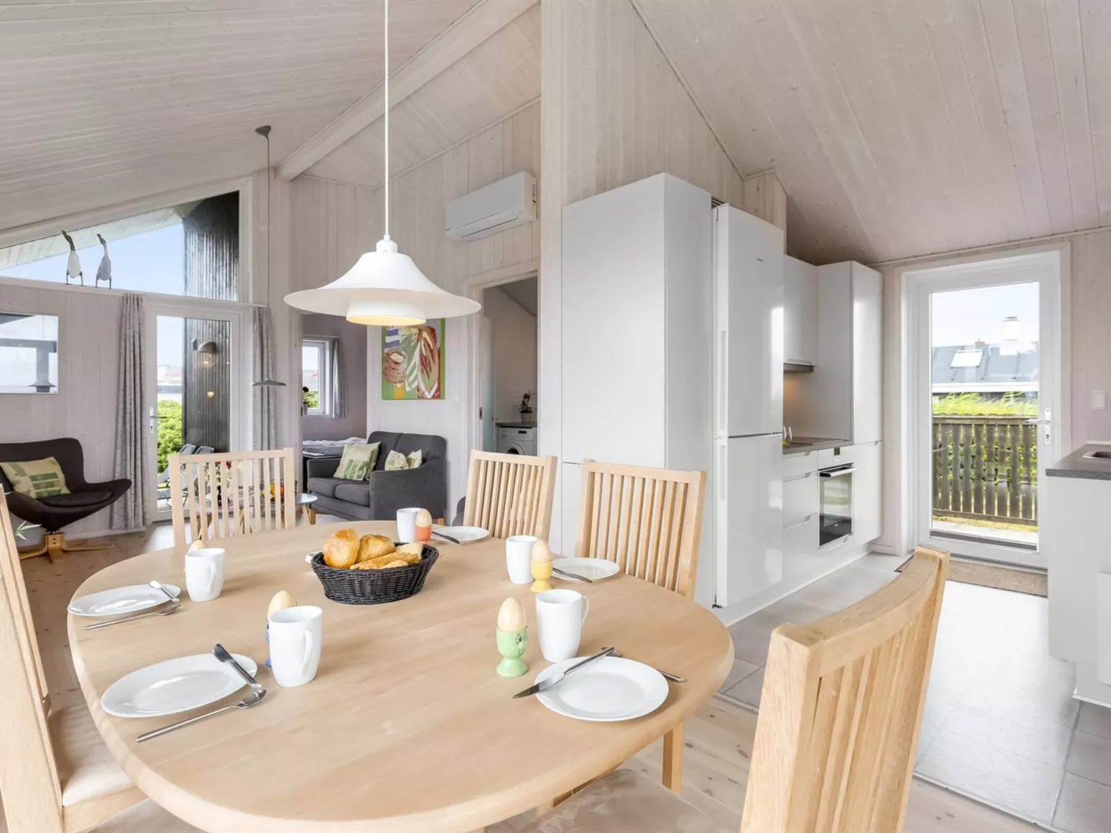 "Mara" -  from the sea-Dedans