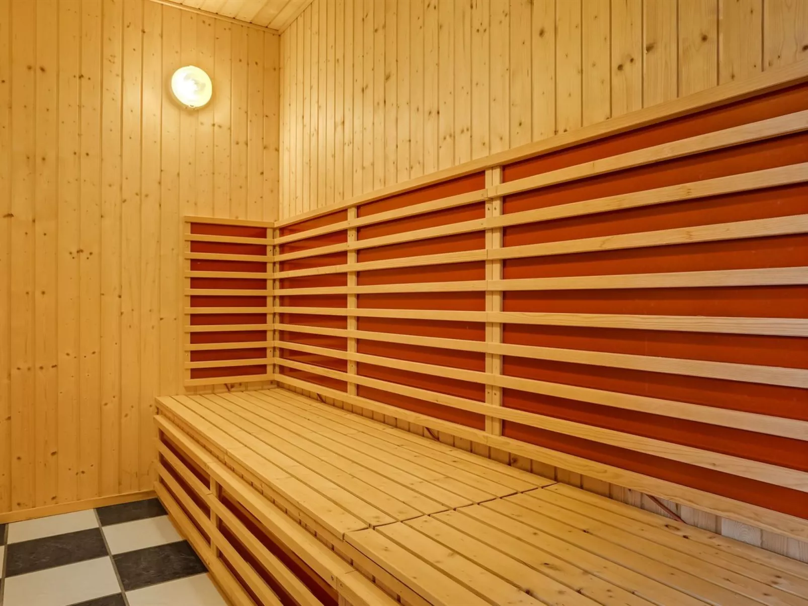 "Eini" - 4.5km from the sea-Inside