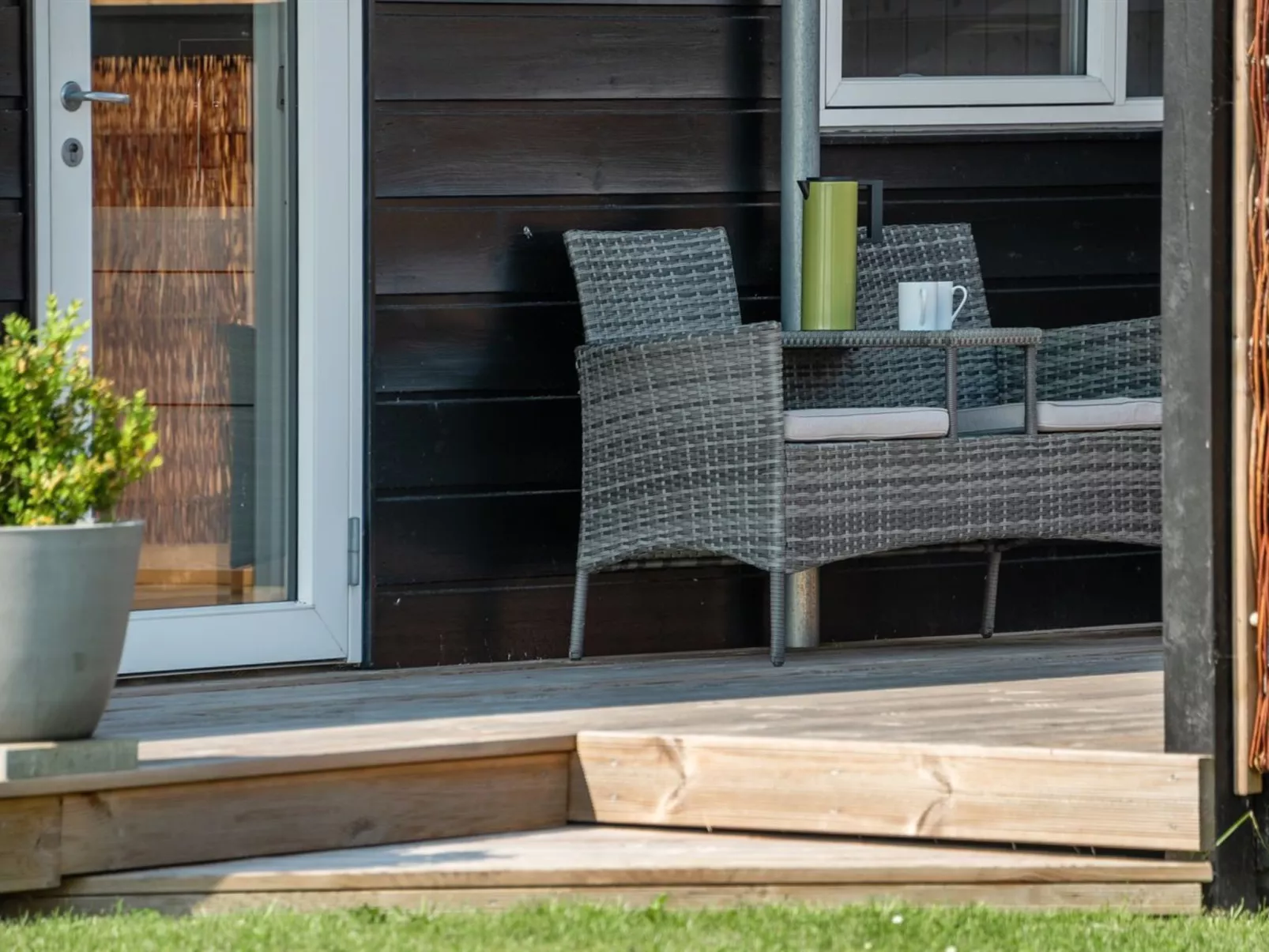 "Iorund" - 550m from the sea-Draußen