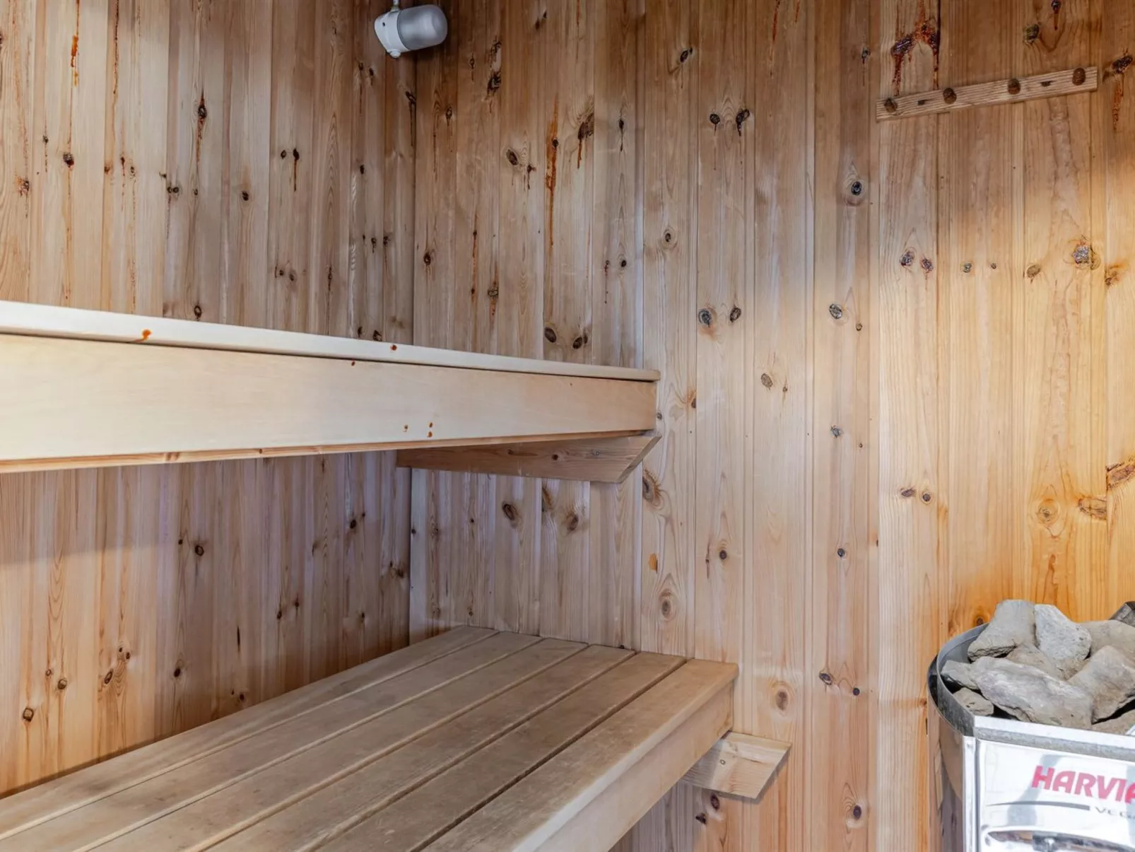 "Peder" - 950m from the sea-Inside