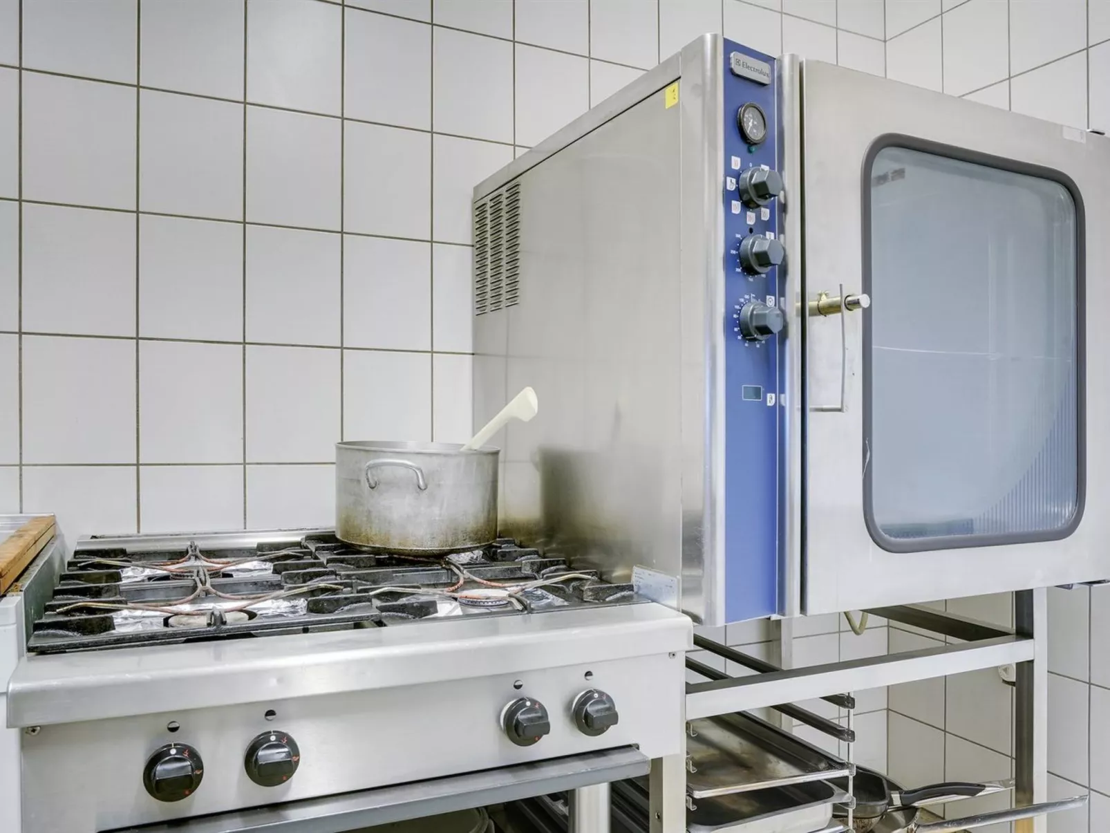 "Stilla" - 35km from the sea-Drinnen