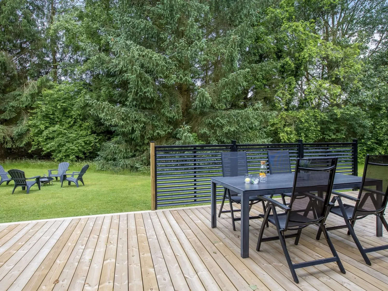 "Gudrid" - 250m to the fjord-Outside