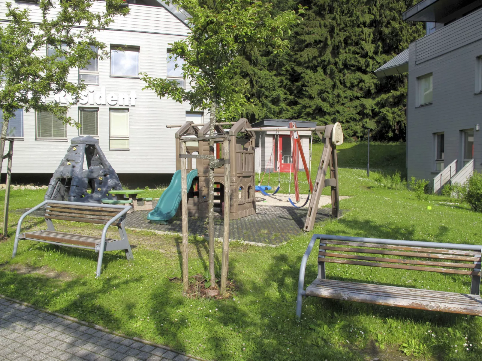 Resident Harrachov B-Draußen