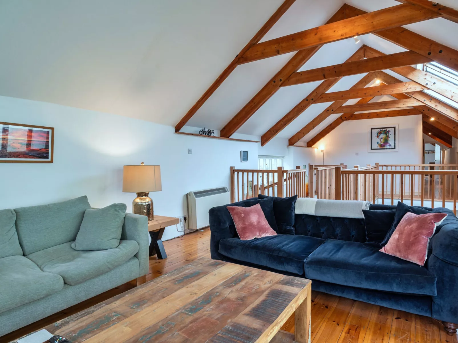 The Old Store-Dedans