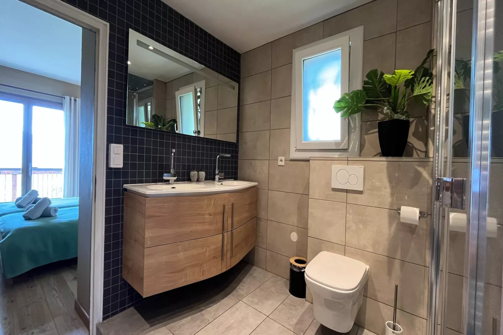 Villa Les Chemins Croisés-Bathroom