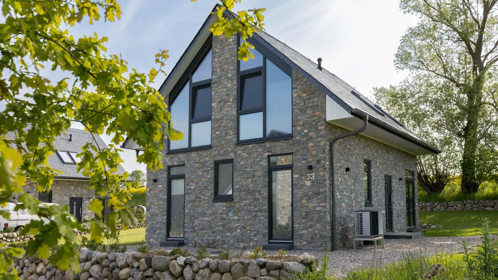 Condor-Exterior in summer