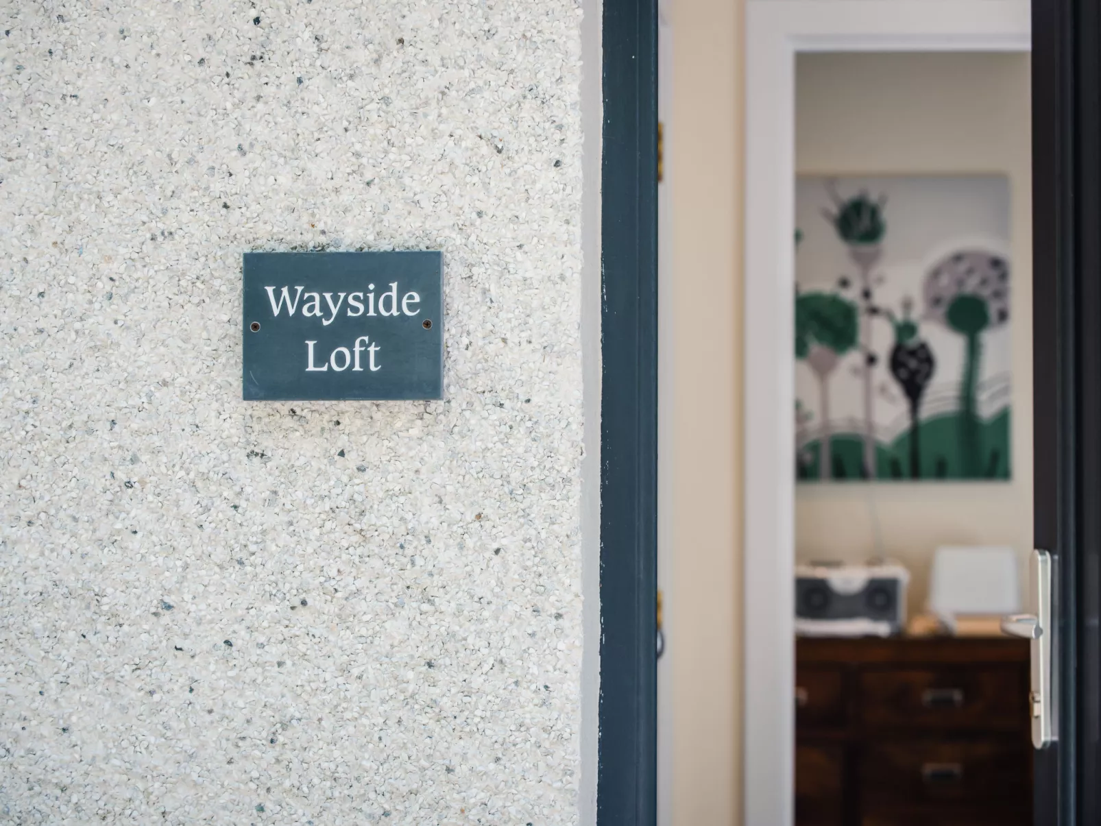 Wayside Bothy-Outside