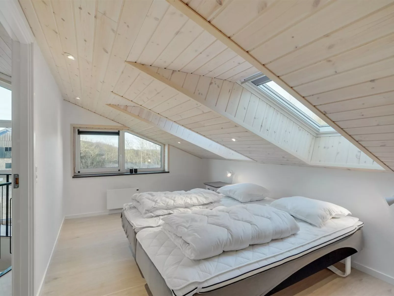 "Markhild" - 300m to the fjord-Drinnen