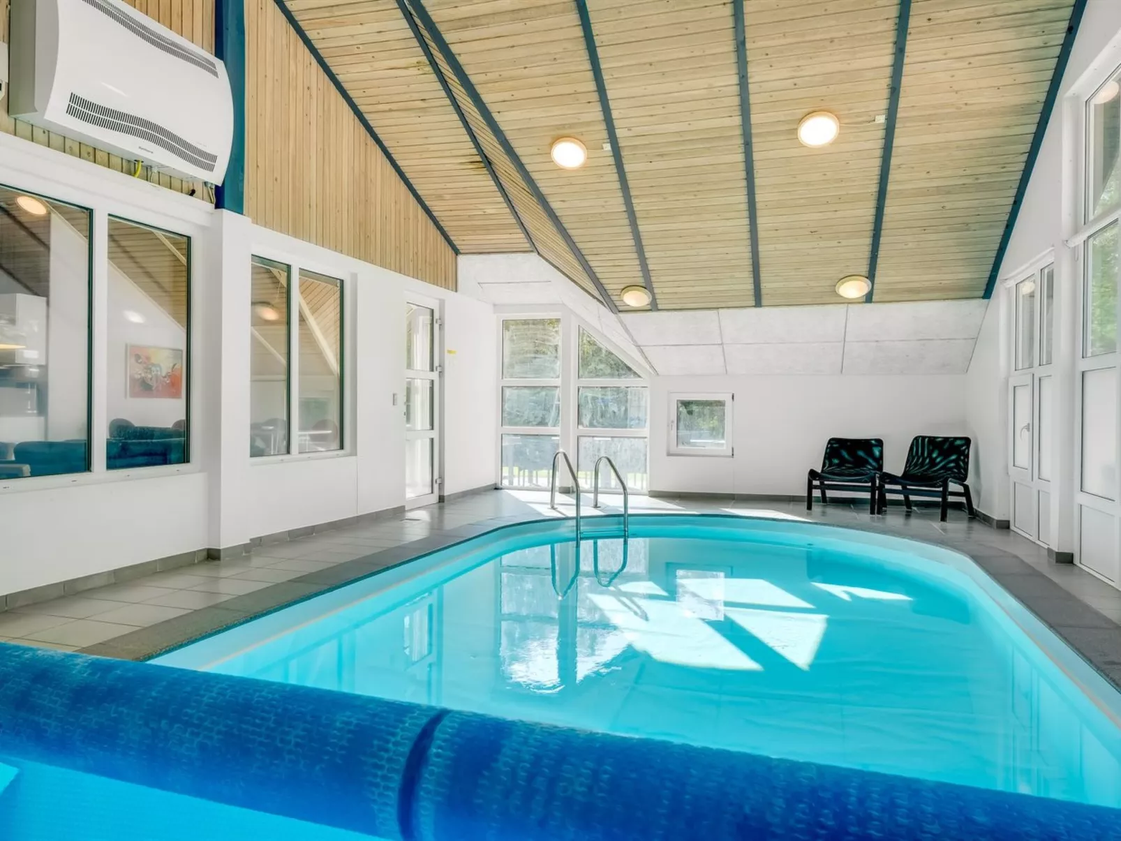 "Eisa" - 300m to the fjord-Outside