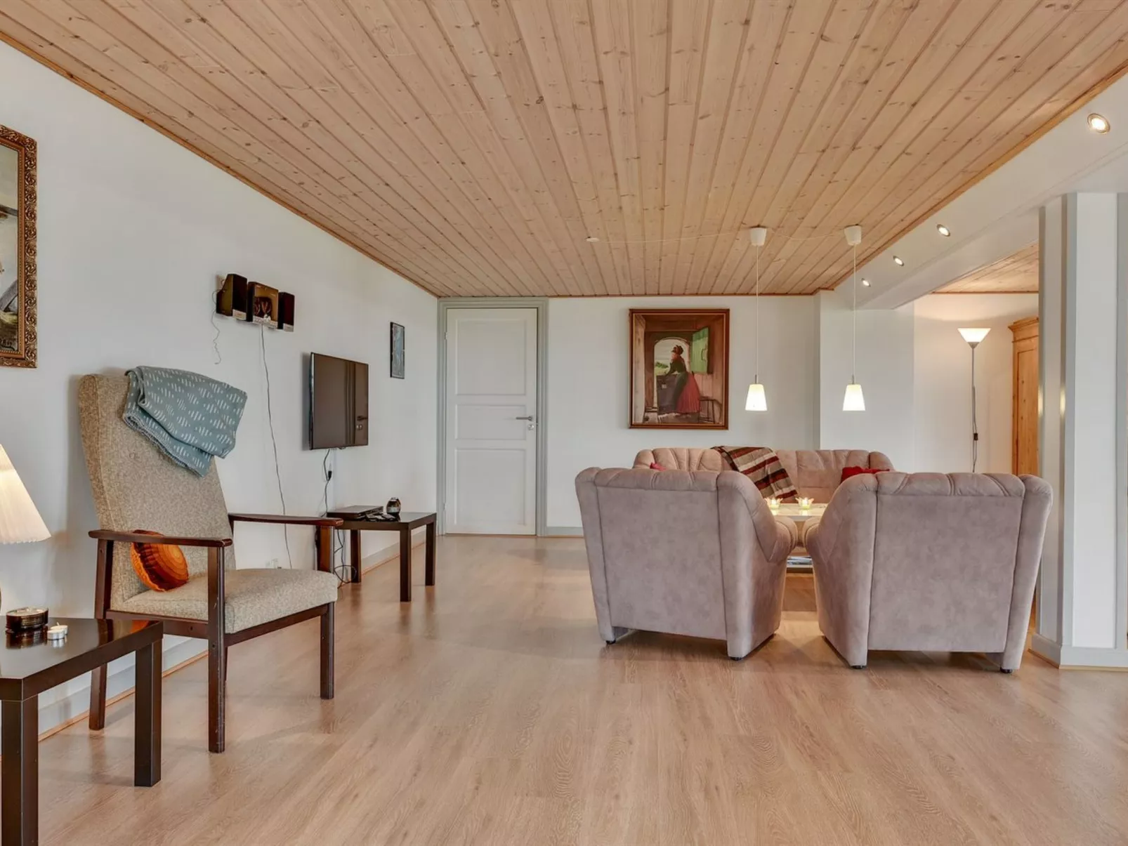 "Joran" - 120m from the sea-Drinnen