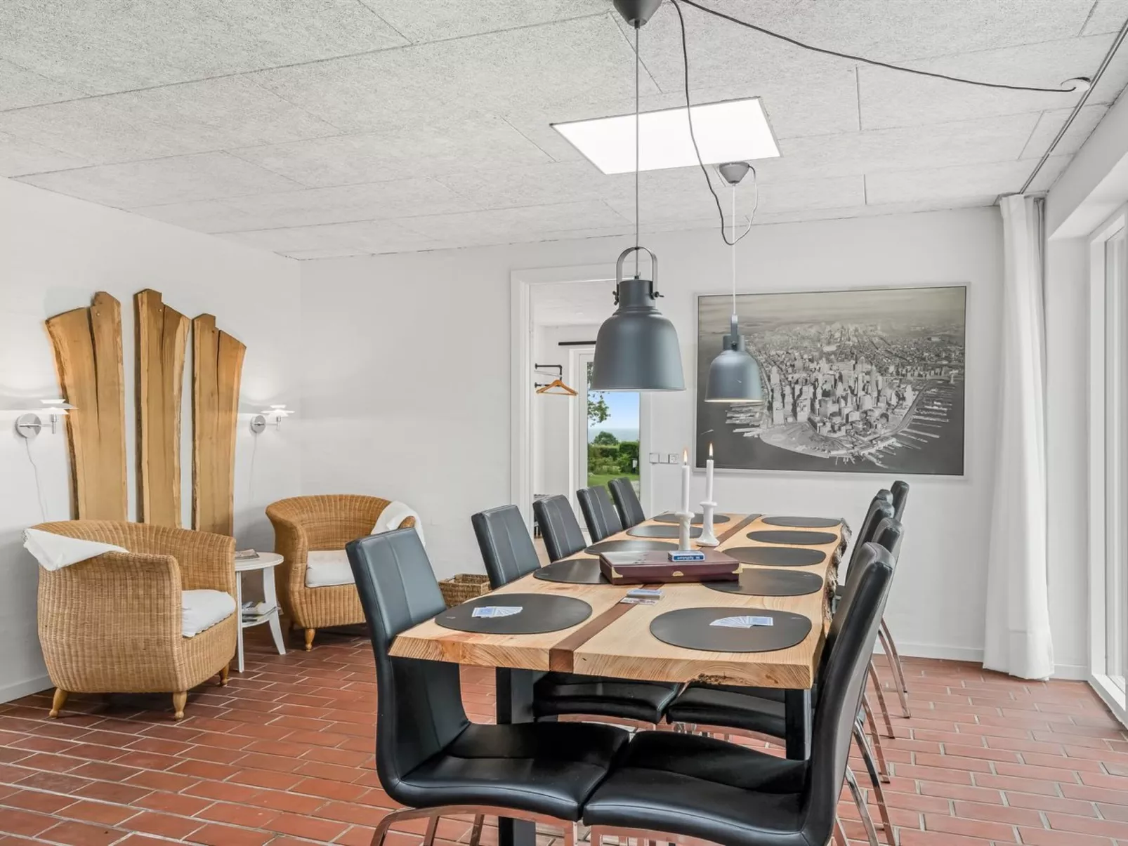 "Tonna" -  from the sea-Inside