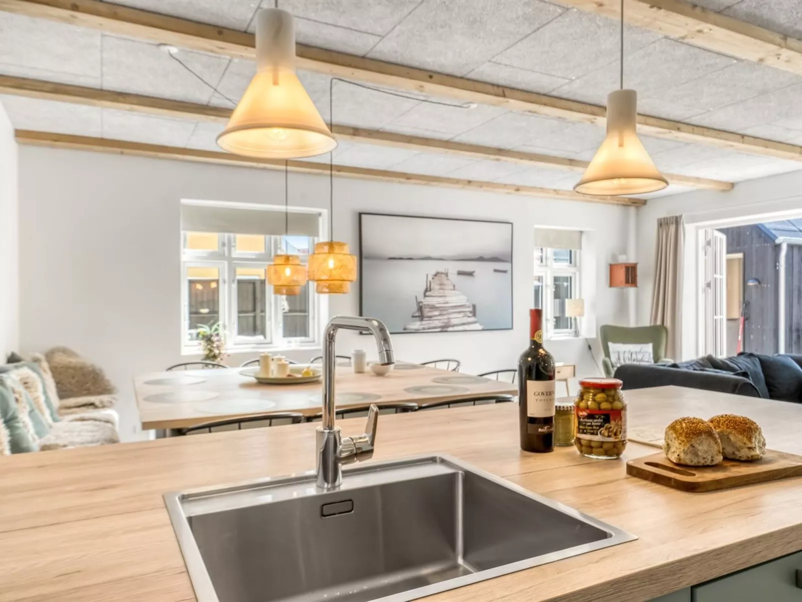 "Josina" - 1.8km from the sea-Drinnen