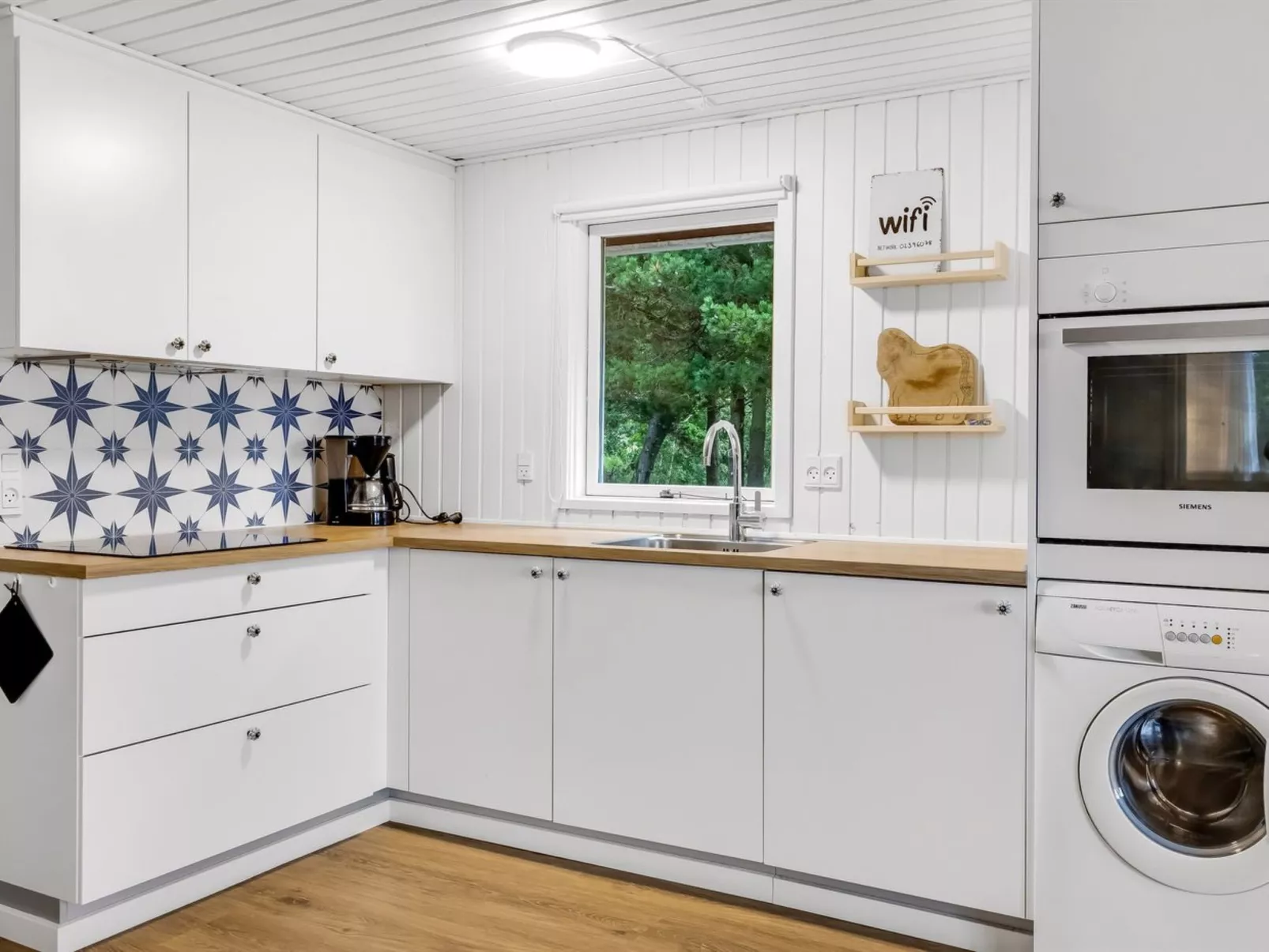 "Knud" - 2.5km from the sea-Inside