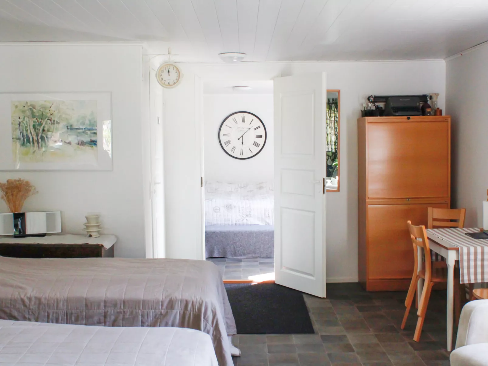 Päätalo, mökkilomat ja perhejuhlat-Dedans