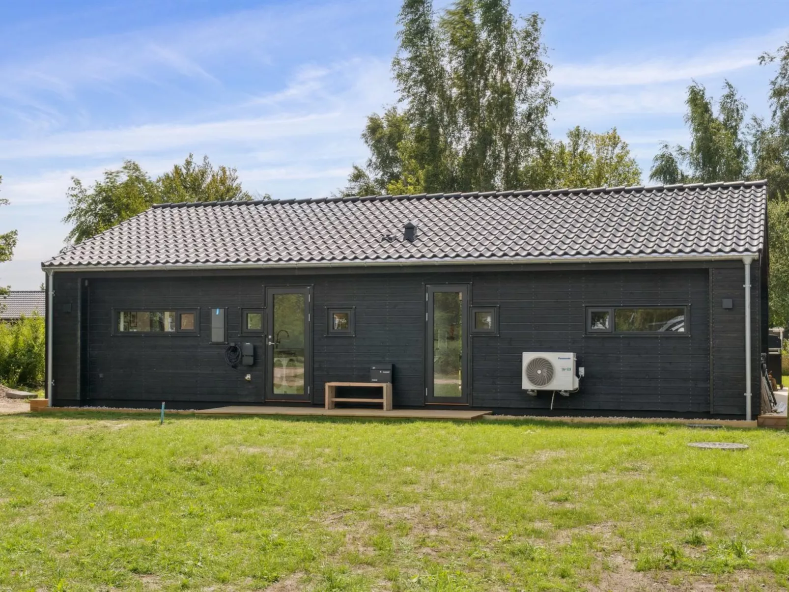 "Herulf" - 450m from the sea-Outside