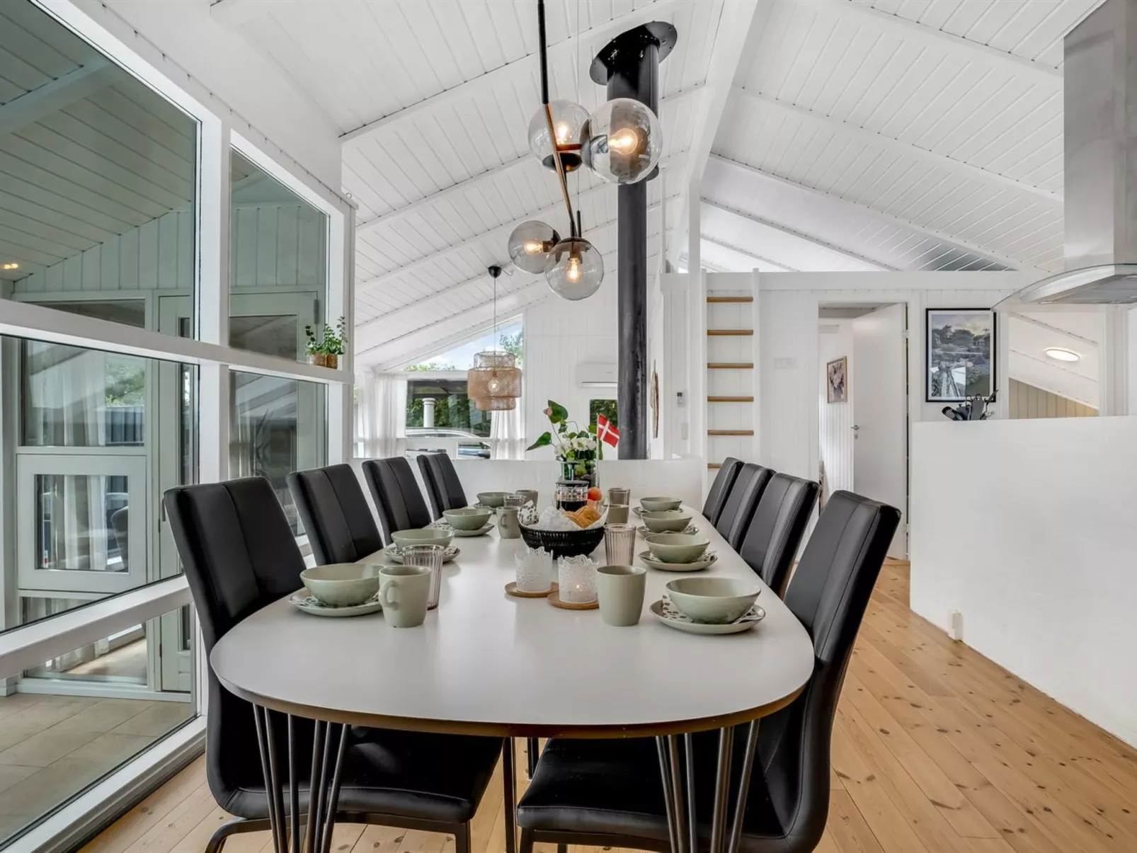 "Ellie" - 700m from the sea-Inside