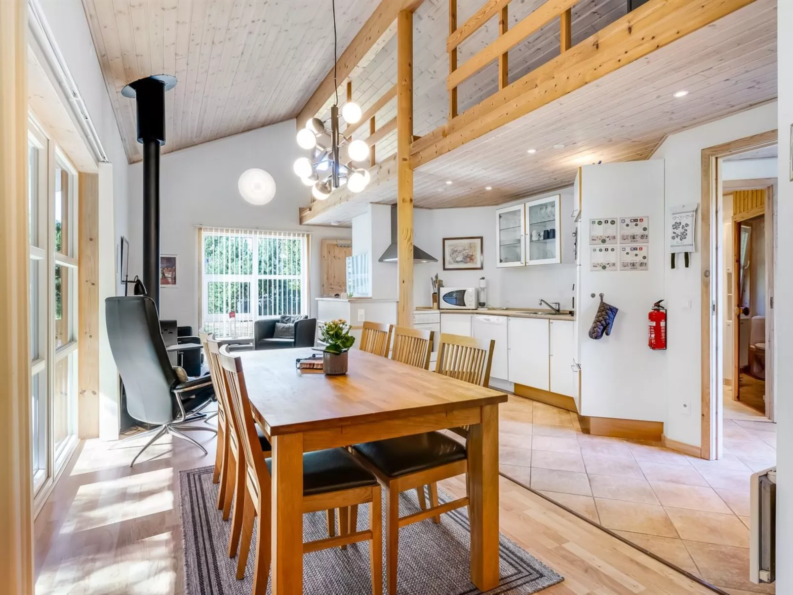 "Angantir" - 4.8km from the sea-Dedans