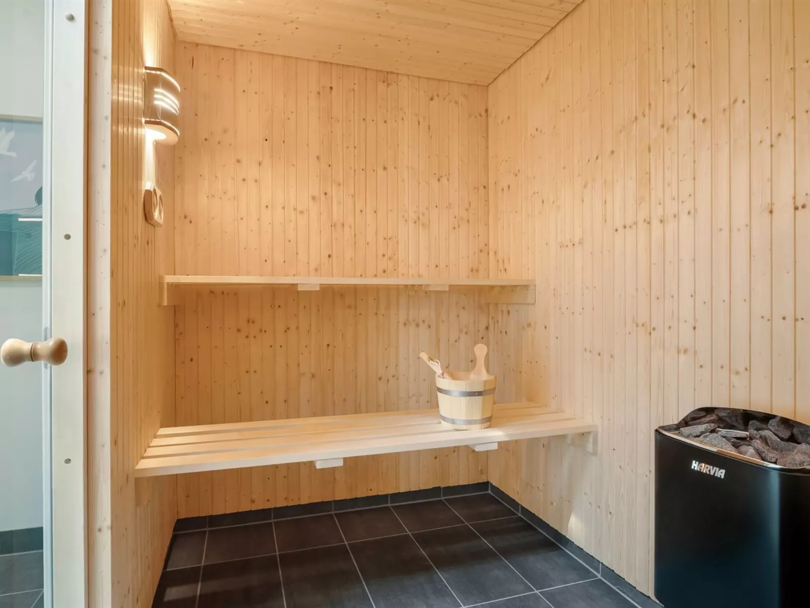 "Lennart" - 500m to the fjord-Inside