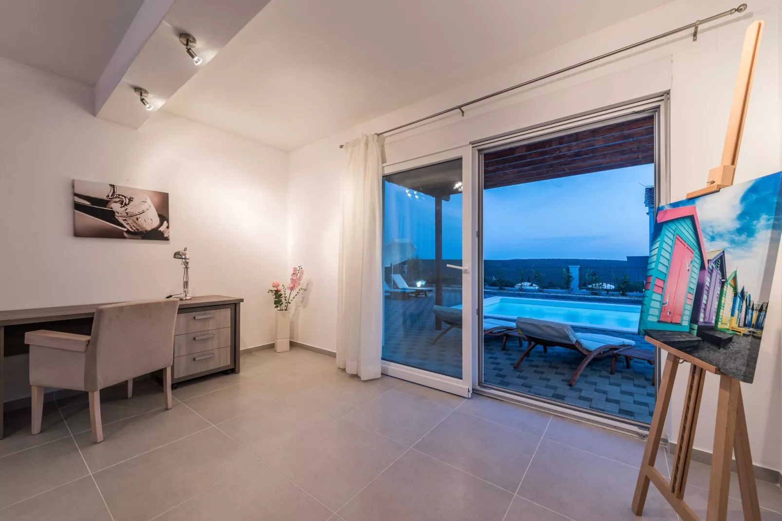 Luxury Escape with Swimming Pool & Modern Design - Deluxe Four Bedroom Villa with Sea View and Private Pool (Villa 5)-Intérieur