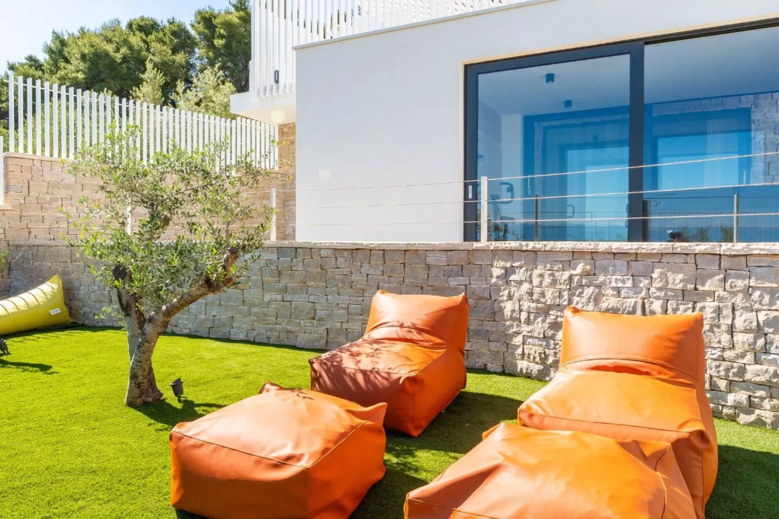 Holiday Home Good Life-Im Freien