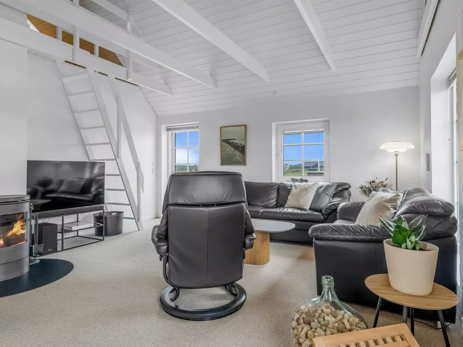 "Amber" - 300m from the sea-Inside