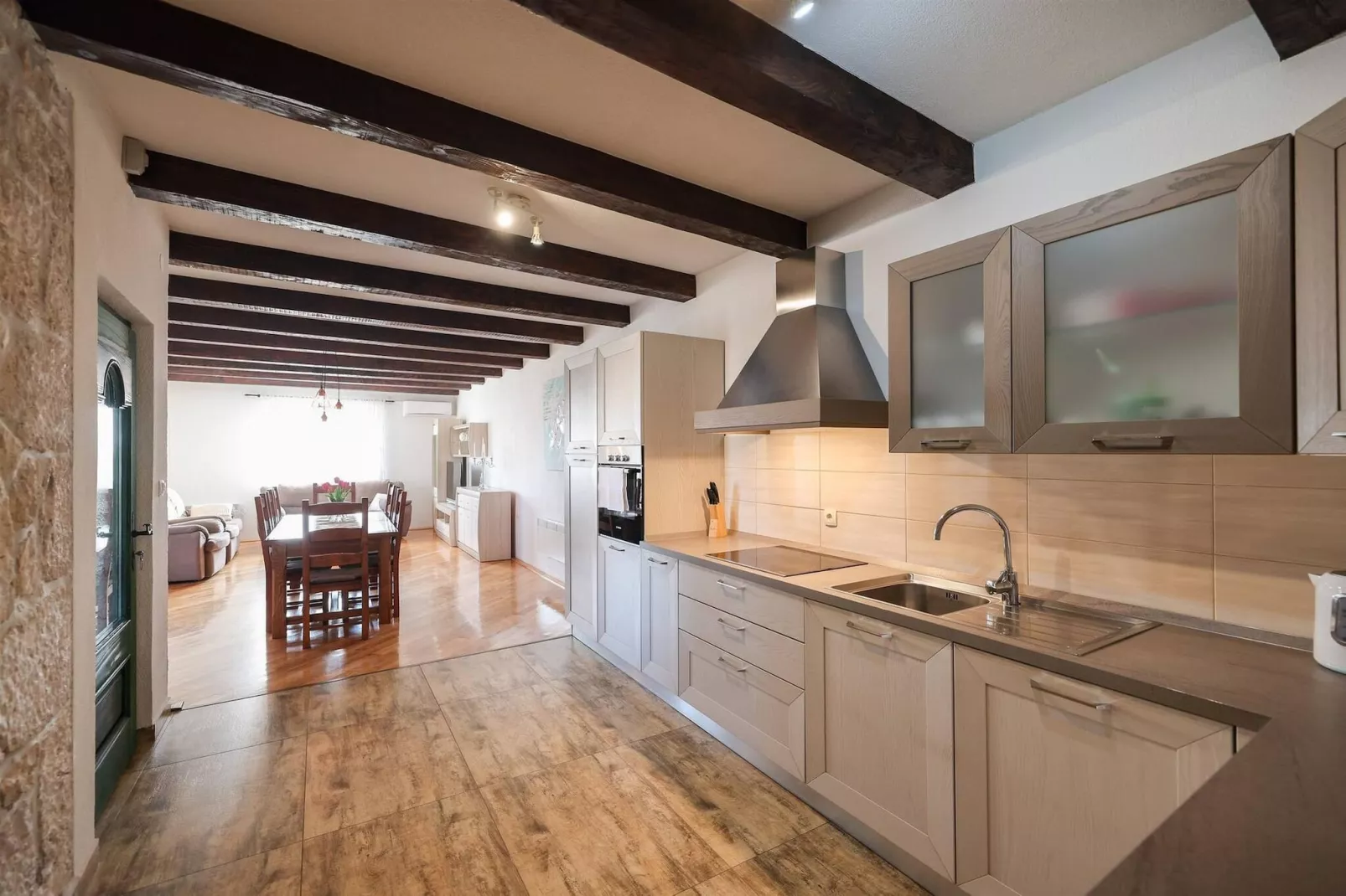 Authentic Villa Vita-Cuisine