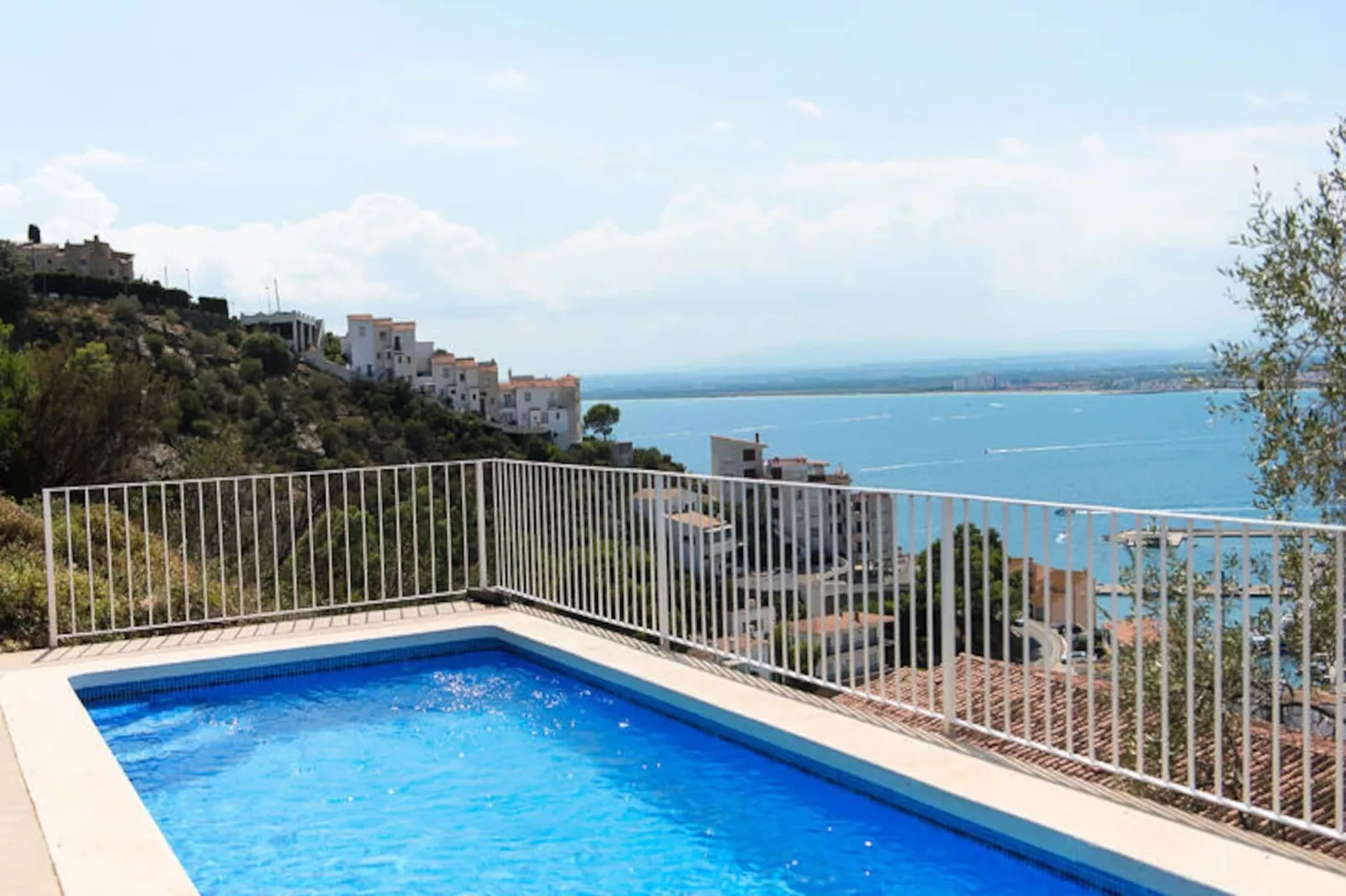 Maison à Roses-Nicht zugeordnet